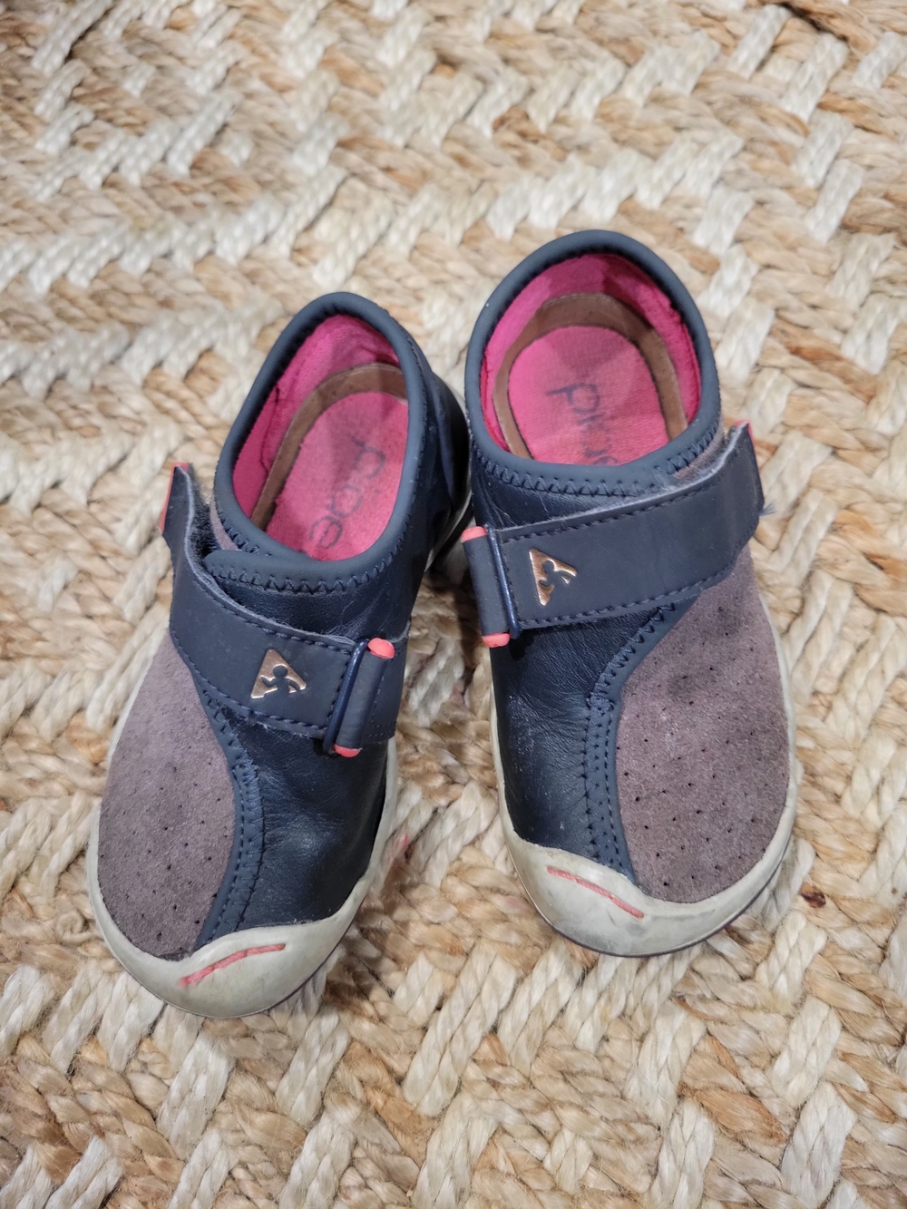 PLAE Navy and Pink Kids Hook-and-Loop Sneakers